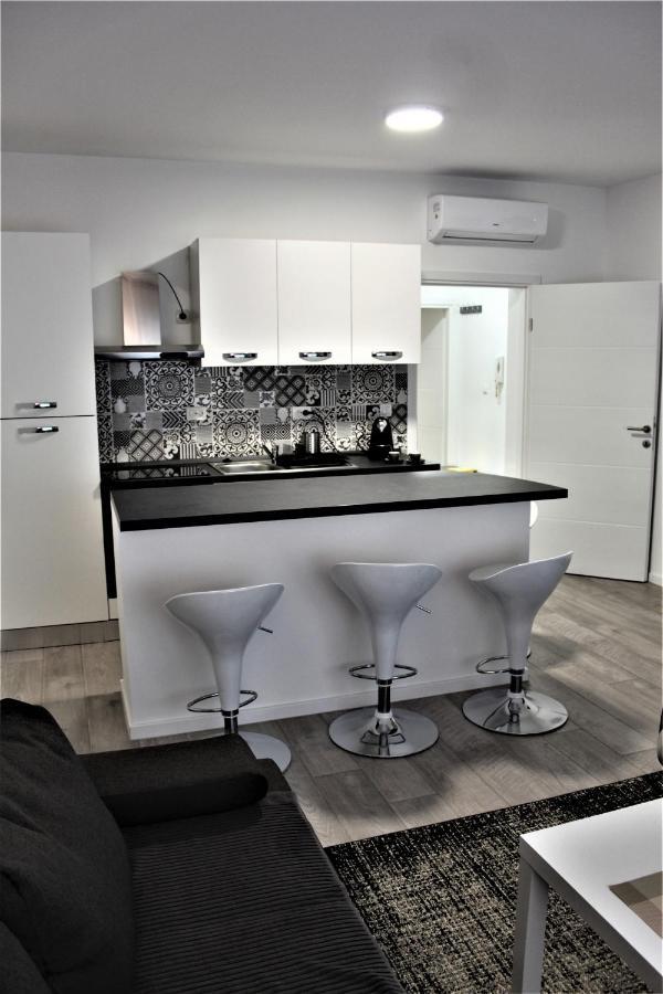 Tiziano T1 Apartment *