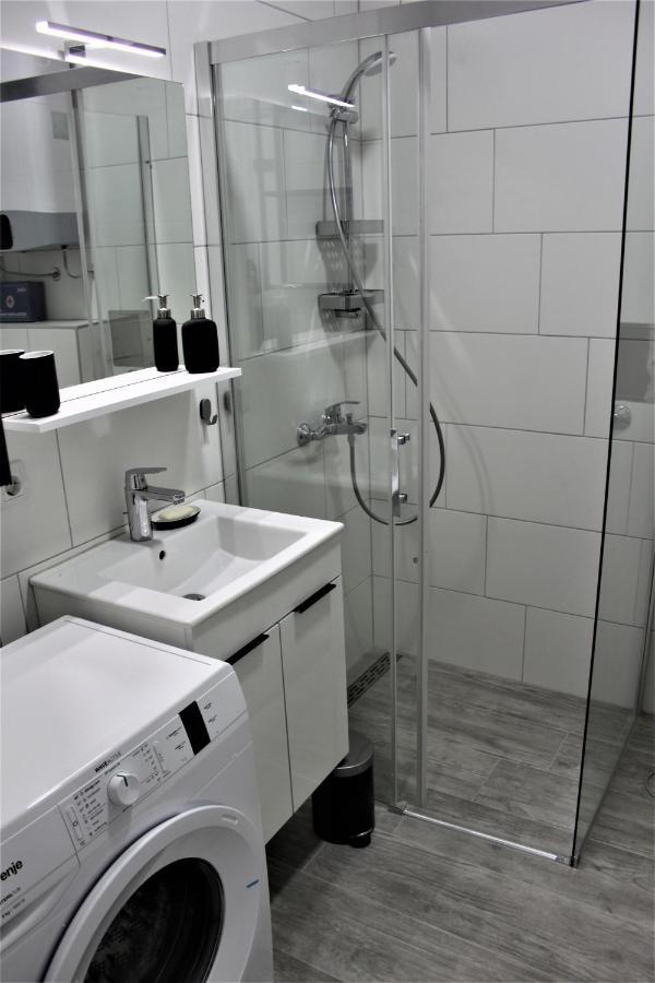 Tiziano T1 Apartment *